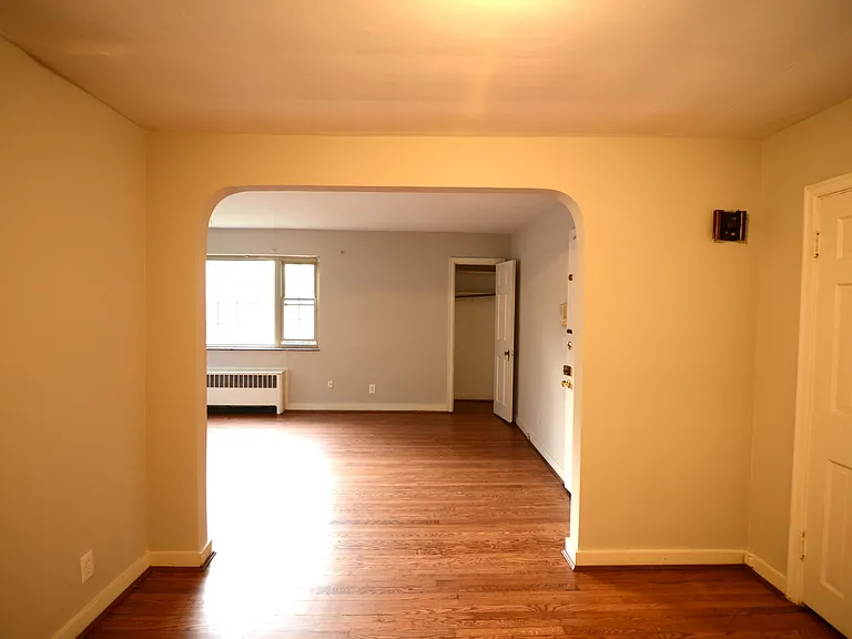 5414 Reading Rd — Photo 4