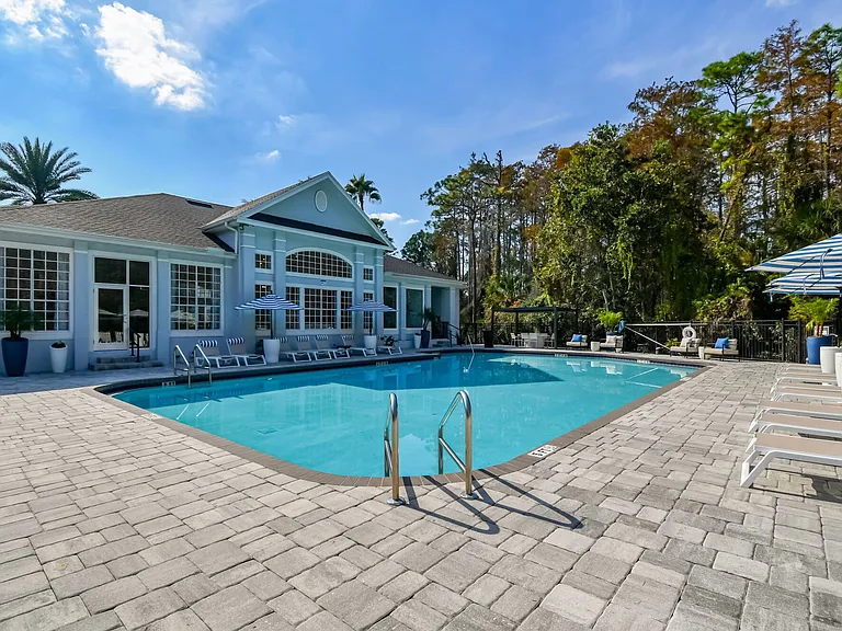 Knightsbridge at Stoneybrook — Photo 41