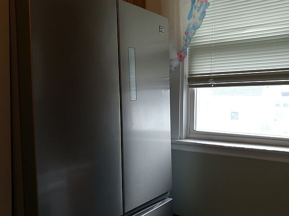 Stainless large frig