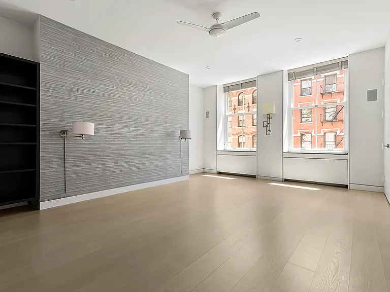 35 N Moore St #5C — Photo 15