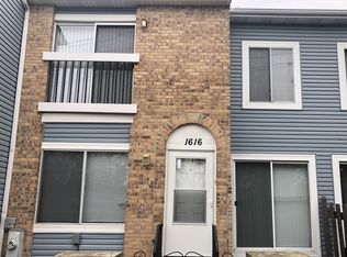 1616 Islandview Ct, Hoffman Estates, IL 60169