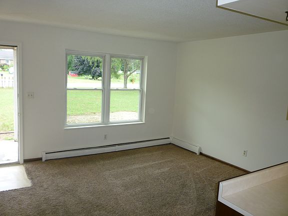 4th image of 7689 48th Ave APT 4