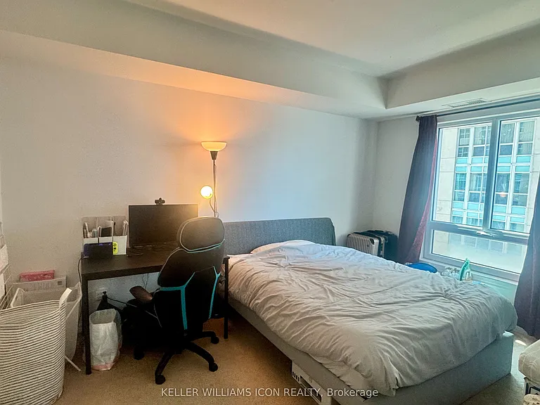 234 Rideau St #901 — Photo 11