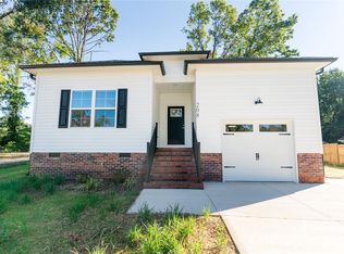208 E 15th St, Salisbury, NC 28144