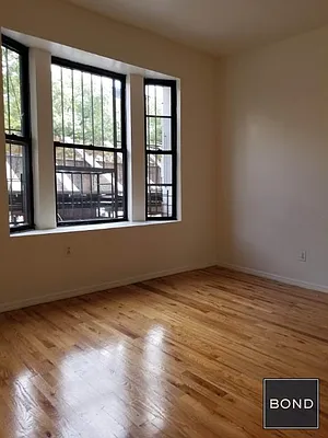 Rented by Bond New York | media 8