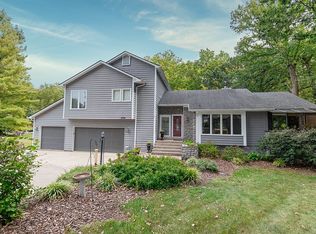 8399 Toddcreek Cir, West Chester, OH 45069