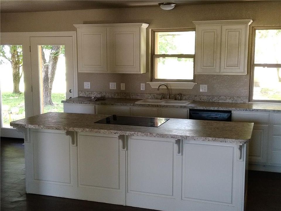 2nd image of 11005 N Wedington Blacktop Rd #33