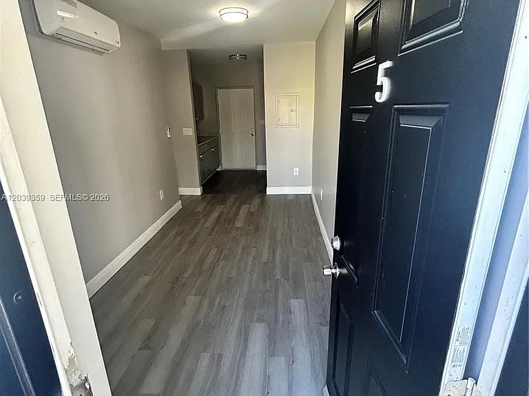 1740 NW 1st Pl #5 — Photo 10