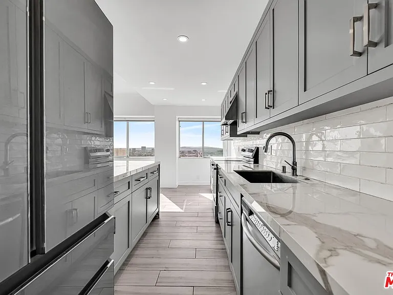 1155 N La Cienega Blvd #1106 — Photo 13