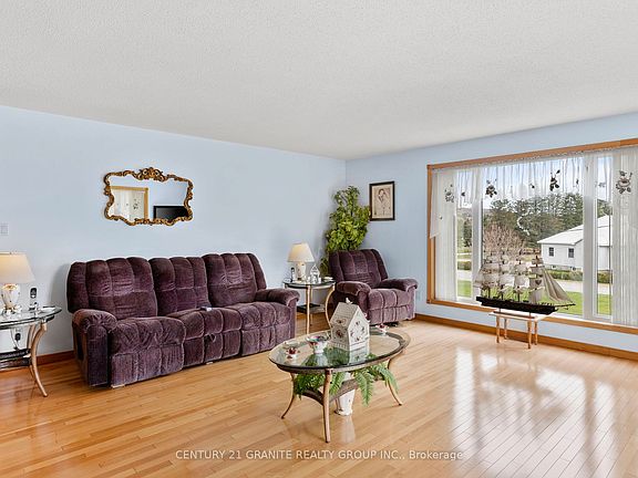 5th image of 6 Stringer Rd