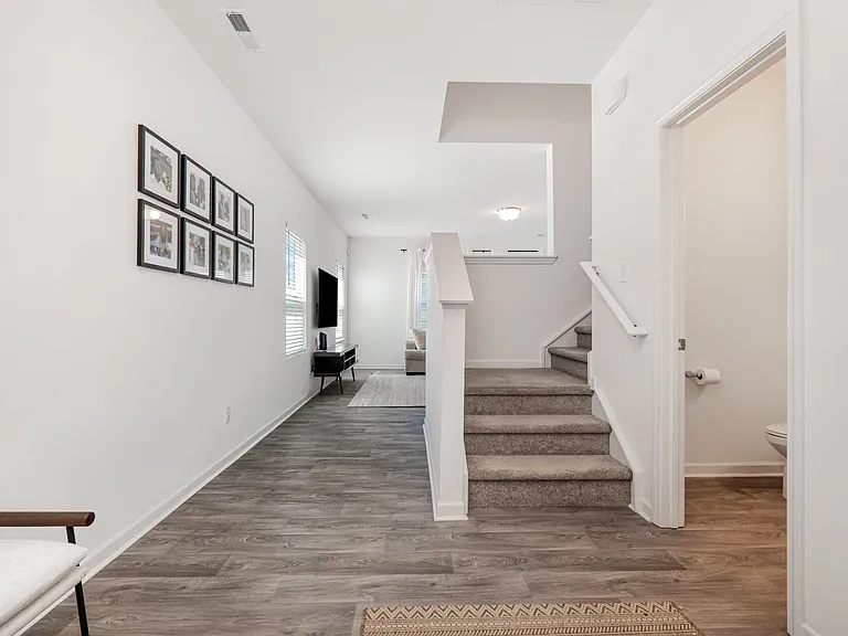 334 Bluebonnet Dr — Photo 4