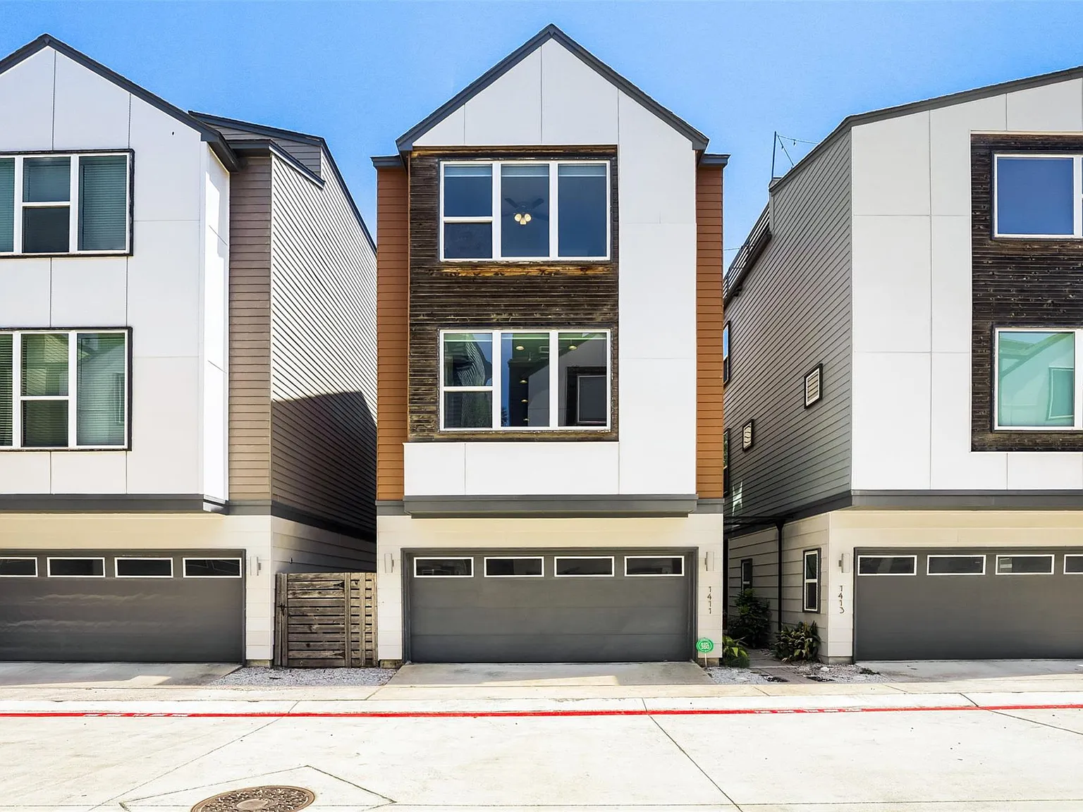 3 bed, 3.5 bath, 1717 sqft, $3,700 — Photo 2