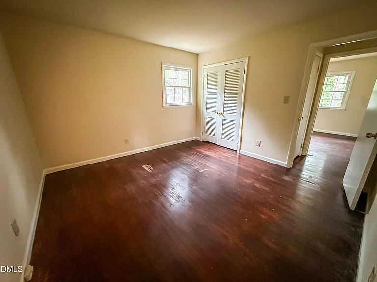 4717 Radcliff Rd — Photo 9