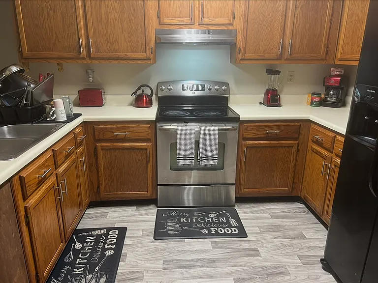 6891 Snyder Rd — Photo 7