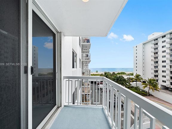 2nd image of 401 Ocean Dr APT 509