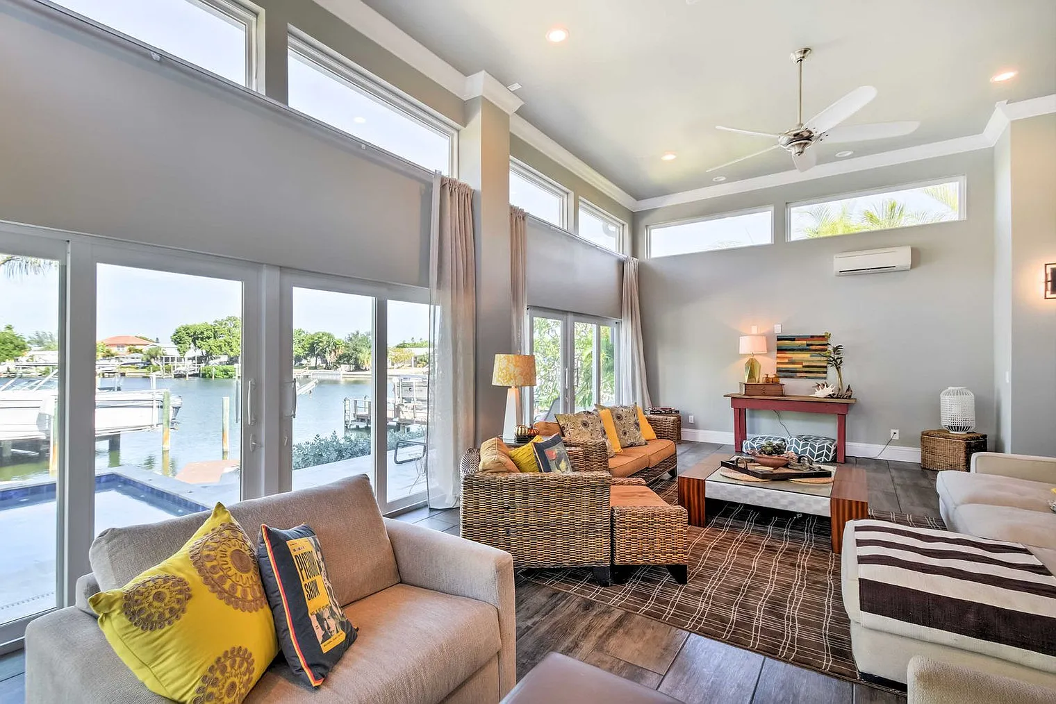 3 bed, 5.0 bath, 3595 sqft, $16,515 — Photo 3