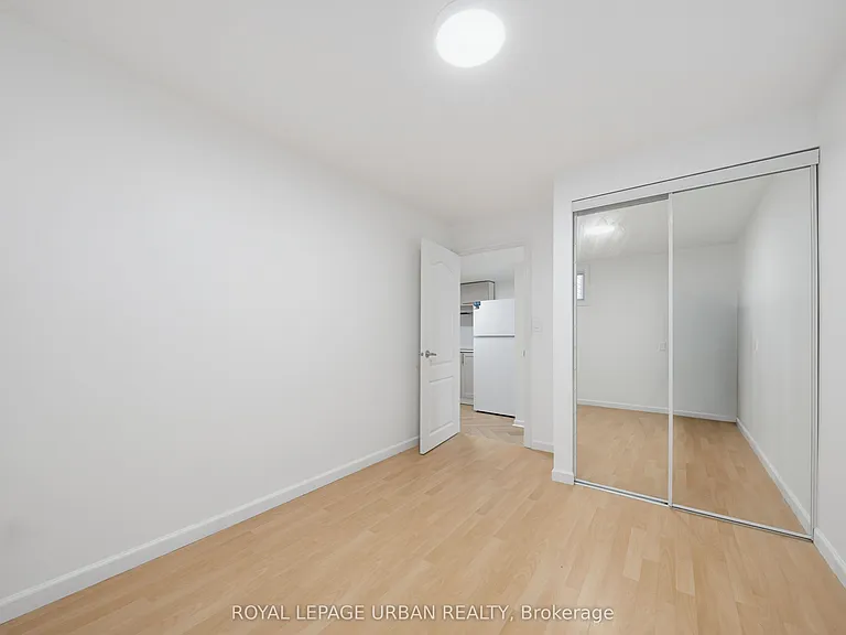 153 Craven Rd #BASEMENT — Photo 16
