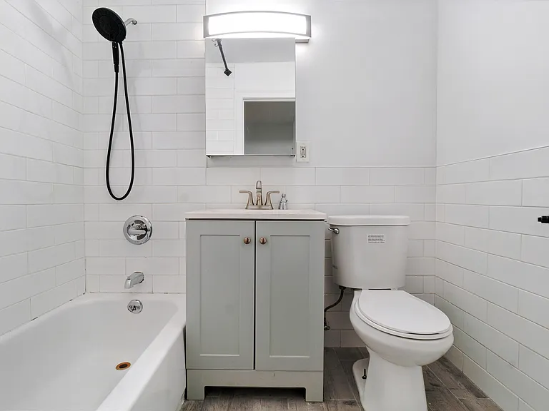 332 W 47th St #5A — Photo 12