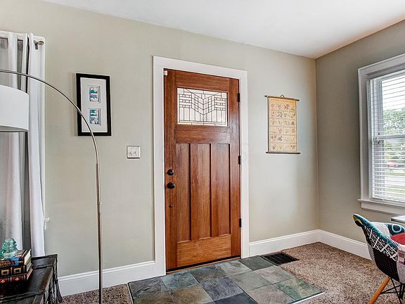 5th image of 1634 Milford Ave