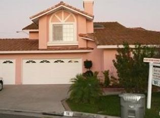 16 Cantera Dr, Santa Ana, CA 92703