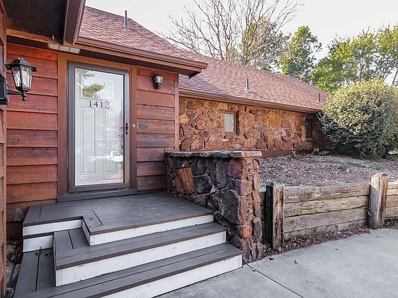 3rd image of 1413 E Brendonwood Rd