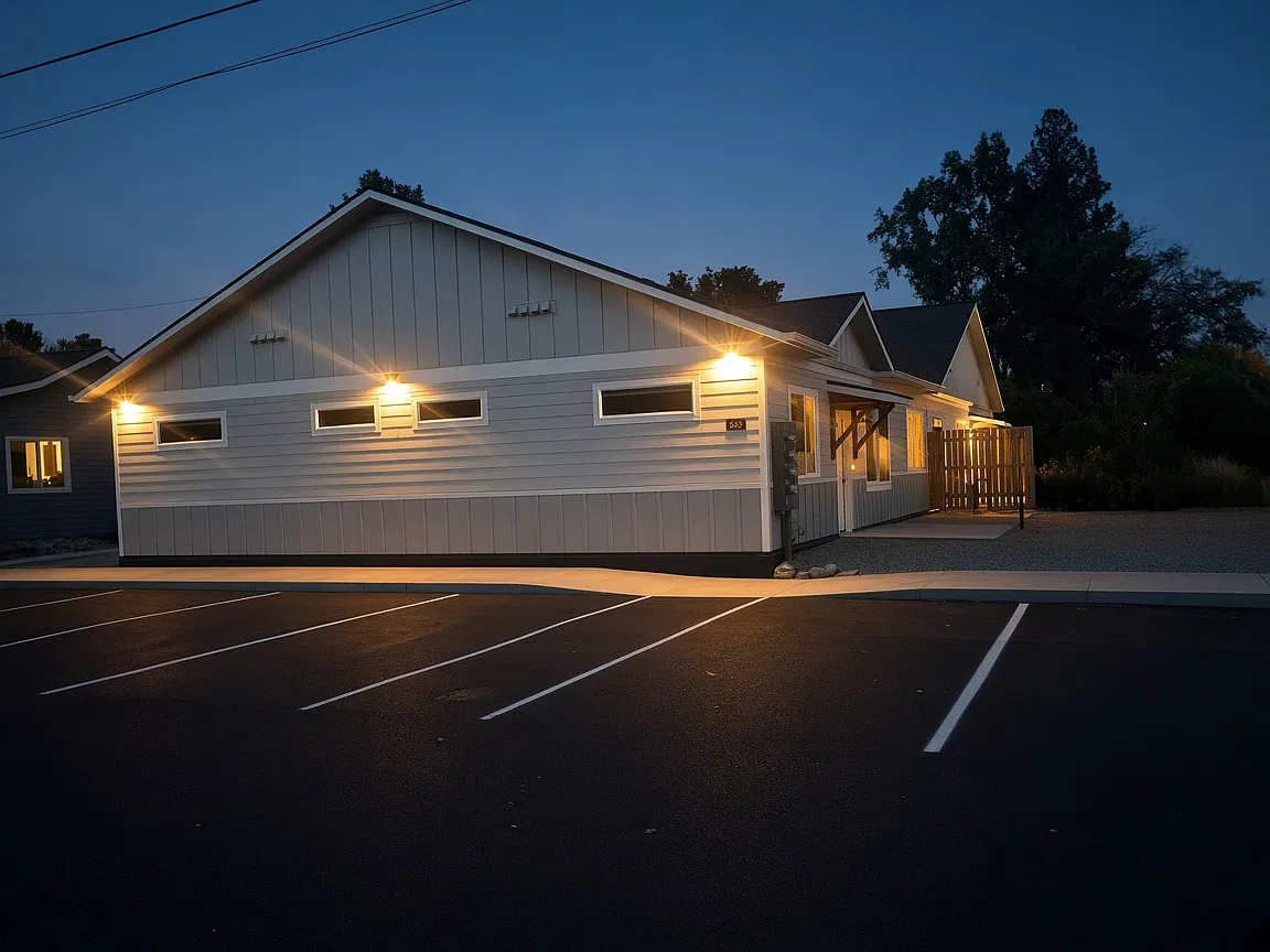 2 bed, 840 sqft, $1,575 — Photo 3