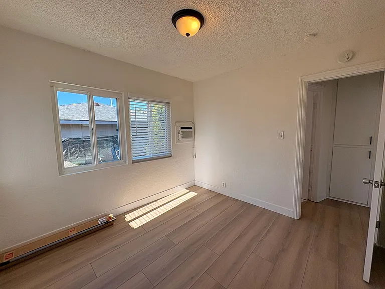 15635 Curtis Ave #1 — Photo 14
