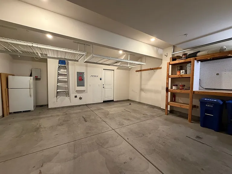 1922 Strata St #5 — Photo 22