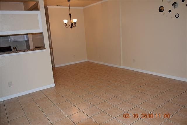 2nd image of 3916 Brandon Park Dr