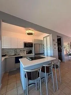 3 bed, 2.5 bath, 1842 sqft, $3,000 — Photo 4