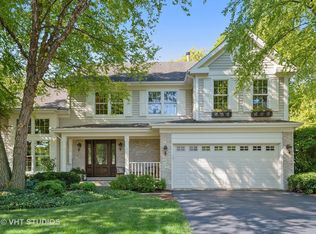 939 Christa Ct, Elk Grove Village, IL 60007