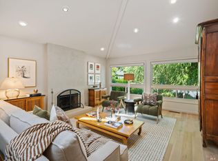 205 Mountain View Dr, Healdsburg, CA 95448