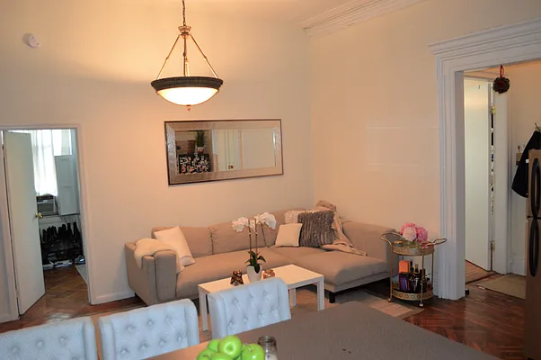 Rented by OvCo Realty | media 6