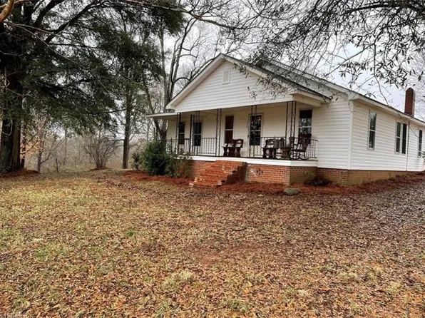 1028 Gladstone Rd, Mocksville, NC 27028