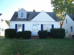 8303 Stratford Dr, Parma, OH 44129