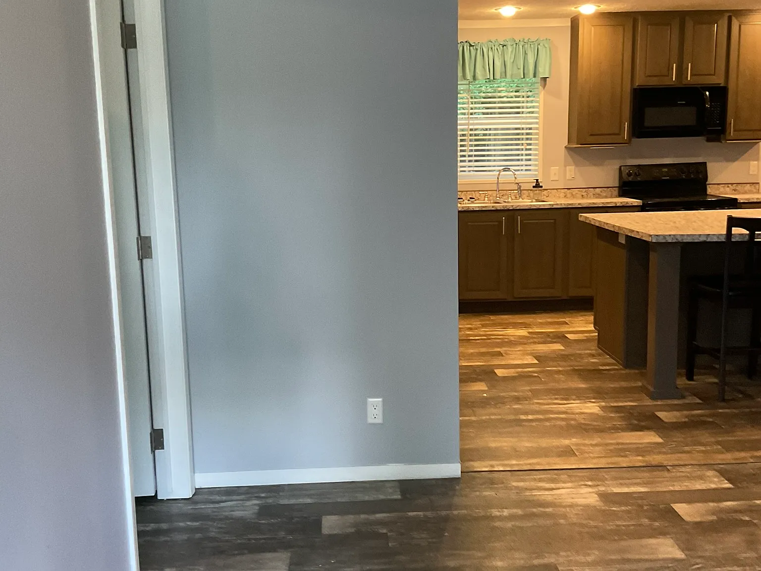 3 bed, 1500 sqft, $1,750 — Photo 2