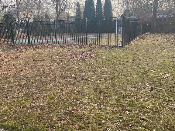 3rd image of 30 Rosalind Rd