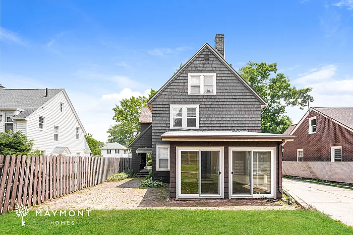 238 Oakgrove St — Photo 18