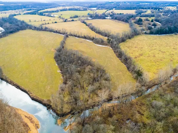 50 State Rd W, Elkland, MO 65644