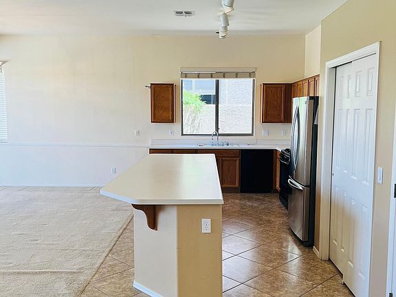 5th image of 2627 E Big View Dr