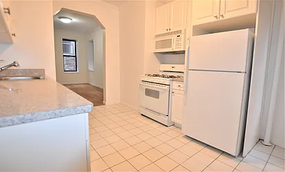 Rented by Manhattan Realty Group