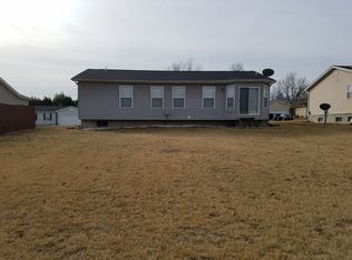 6025 Cross Pointe Dr, Cedar Hill, MO 63016
