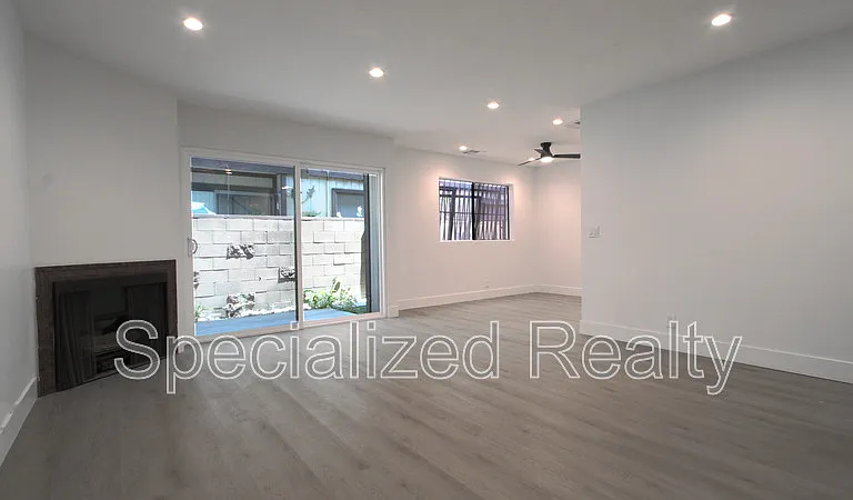 9603 Van Nuys Blvd #B — Photo 6