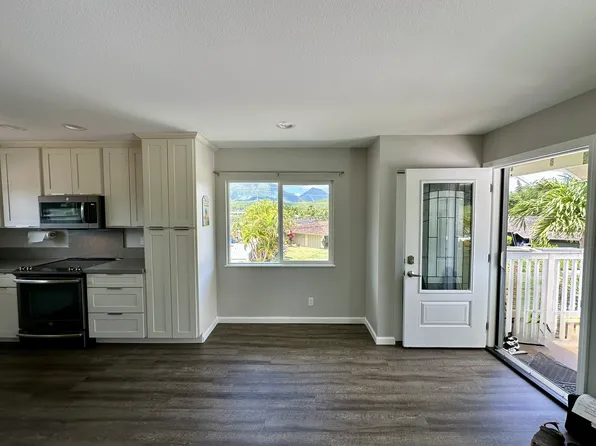 927A Kamahele Pl #A, Kailua, HI 96734