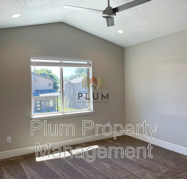 2795 Hamilton Way #B — Photo 13