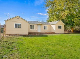 7404 Occidental Rd, Yakima, WA 98903