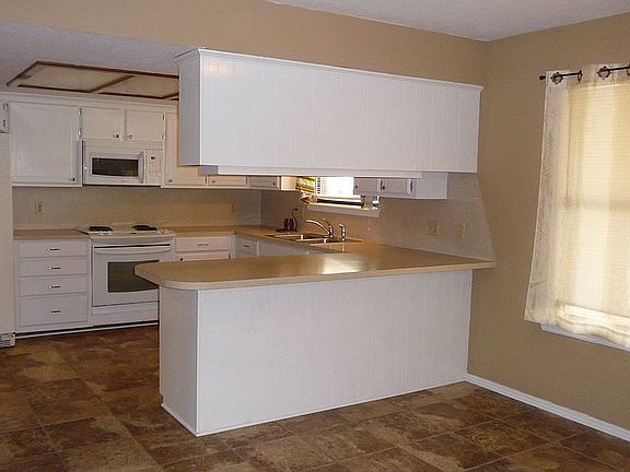 5th image of 7211 SW Drakestone Blvd