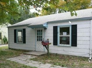 2117 S Madison Ave, Wichita, KS 67211