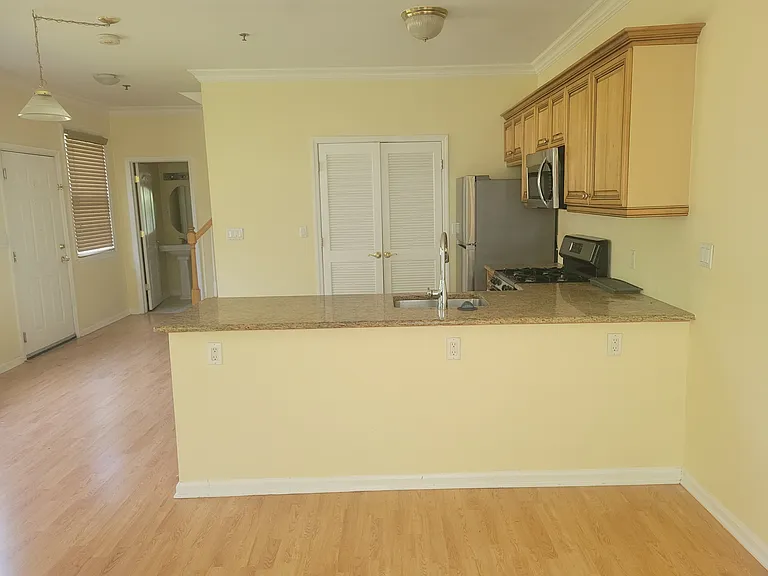 30 Federal Hill Rd #11 — Photo 5