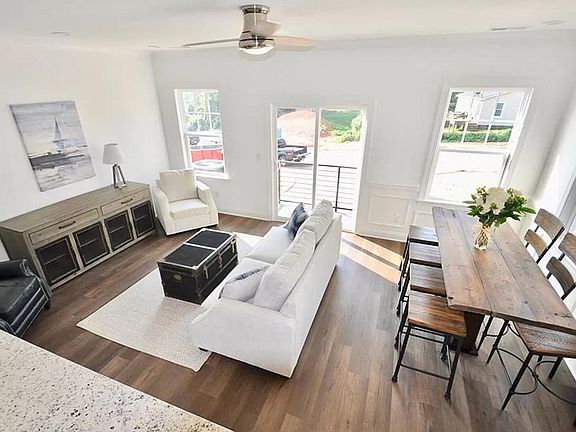 3rd image of 271 Keener Blvd